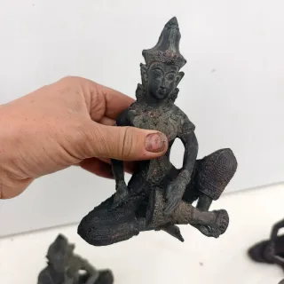 Statue in bronzo