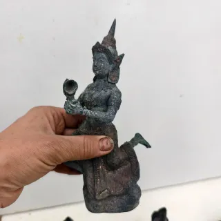 Statue in bronzo
