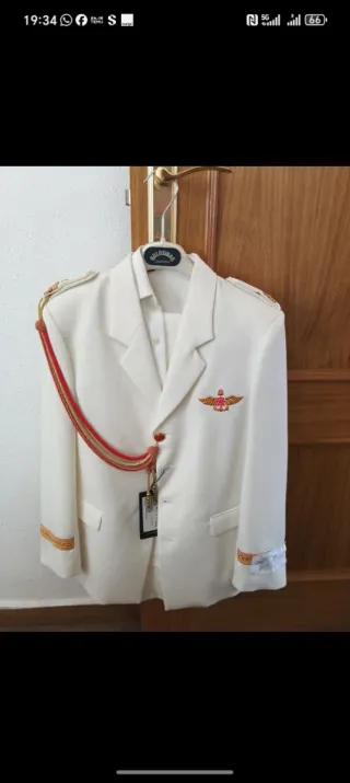 Traje comunión niño beige