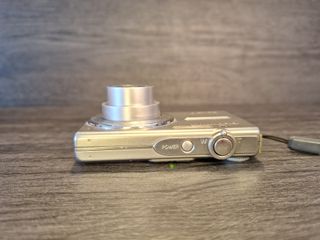 Olympus FE-230 Cámara Digital 7.1 MP Plata