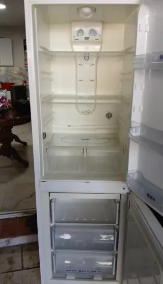 Nevera blanca usada en buen estado