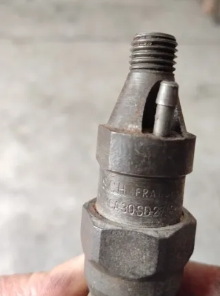 Inyectores Mercedes OM617