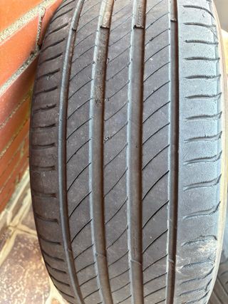 Llantas Audi 16” originales con neumáticos
