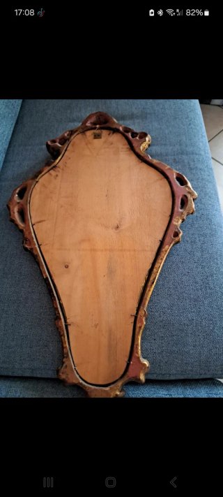 Specchio antico dorato con cornice barocca