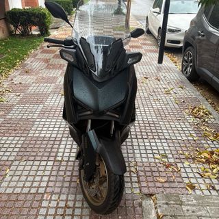 Yamaha X Max 300 Tech Scooter