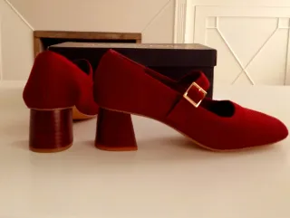 Zapatos Mary Jane tacón madera burdeos