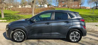 Hyundai Kona eléctrico Style 2022.SoH batería 100%