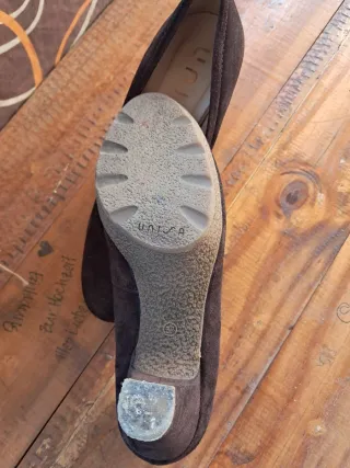 Zapatos salón Unisa Marrones