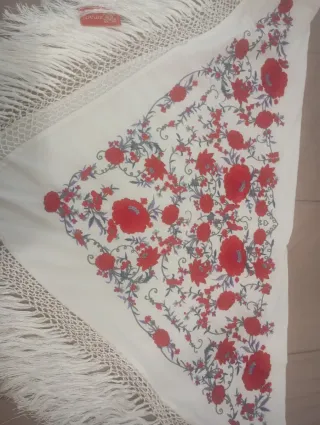 Mantón Flamenca Doble Bordado Rojo