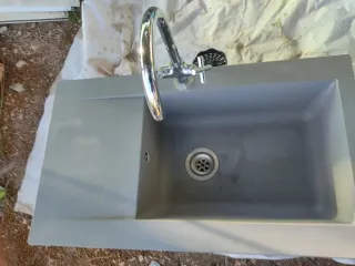 Fregadero de cocina gris