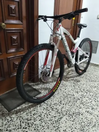 Mondraker Trakerr tallaL muy ligera y como nueva29