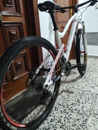 Mondraker Trakerr tallaL muy ligera y como nueva29