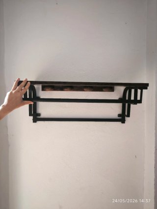 Estantería madera y hierro