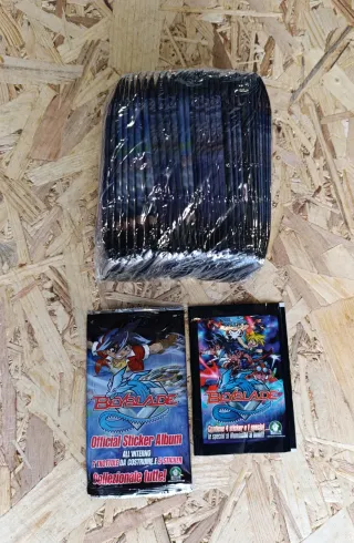 Lote 30 sobres cromos Beyblade