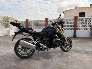 BMW R 1250 R Negra