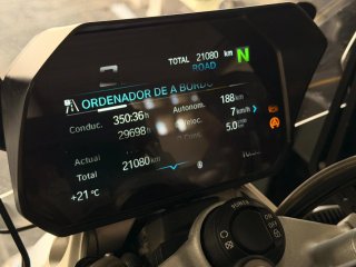 BMW R 1250 R Negra