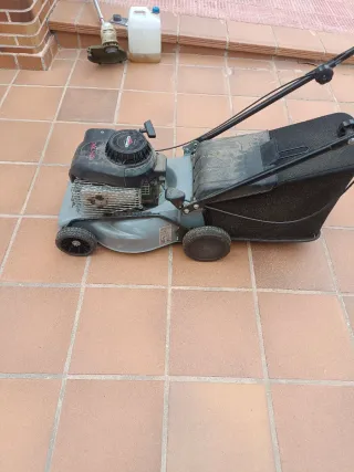 Cortacésped de gasolina BRIGGS & STRATTON