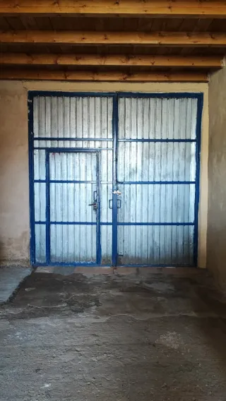 Puerta de garaje metálica