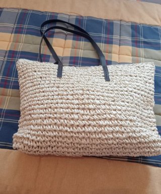 GRATIS Bolso de rafia NUEVO SIN ESTRENAR
