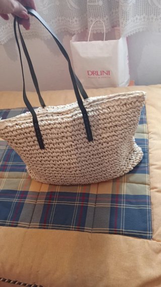 GRATIS Bolso de rafia NUEVO SIN ESTRENAR