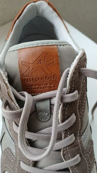 Scarpe sportive uomo beige e marroni