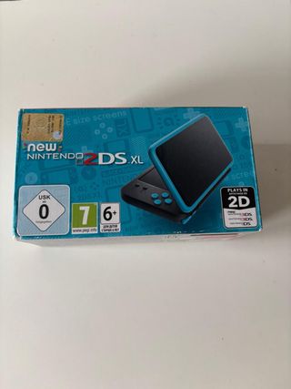 Nintendo 2DS XL con caja