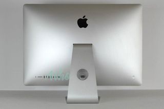 iMac 27" 5K (2019) - Intel Core i5 3.0GHz 6 núcleos - 1TB Fusion Drive - RAM 8GB