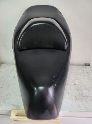 Asiento Suzuki Burgman 125 (2005)