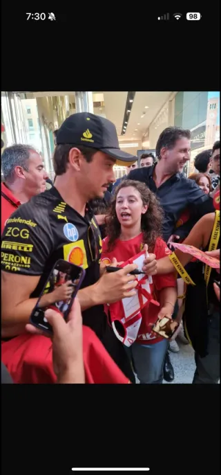 Cappellino Ferrari F1 - Firmato Leclerc, Sainz, OB