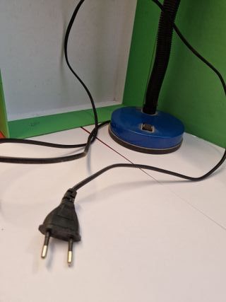 Lámpara de escritorio azul