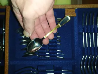 Cubertería Iber Oro para 12 personas
