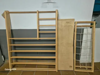 Gimnasio de madera para niños