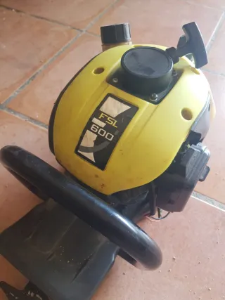 Cortasetos gasolina