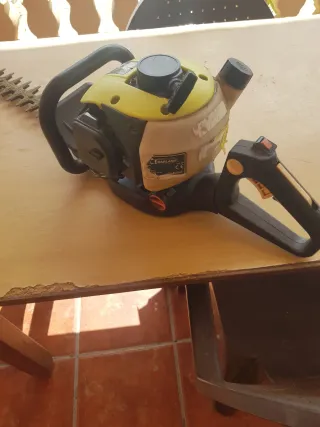 Cortasetos gasolina