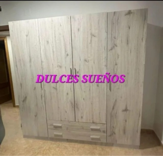 Ultimi armadi in offerta! Scopri la nostra selezione esclusiva di armadi, progettati per ottimizzare lo spazio e portare eleganza alla tua casa.