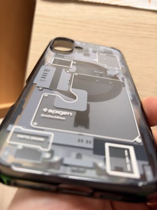 Spigen Funda y Cartera iPhone 16 Plus Ultra Hybrid