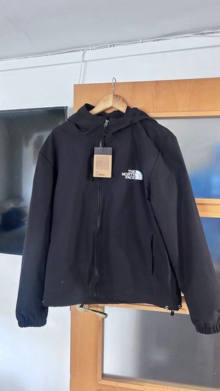 Chaqueta Cortavientos The North Face Negra