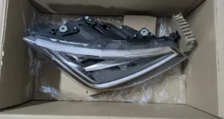Faro Seat Ibiza/Arona Derecho