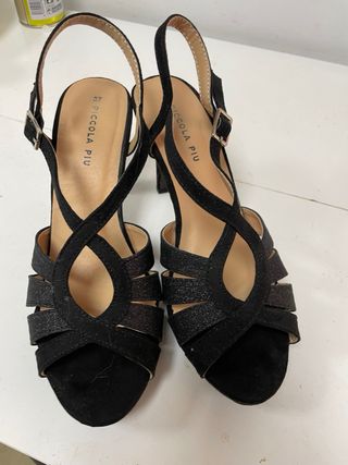 Zapatos de tacón Pitillos azul marino 10€ cada par