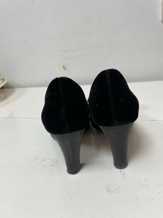 Zapatos de tacón Pitillos azul marino 10€ cada par