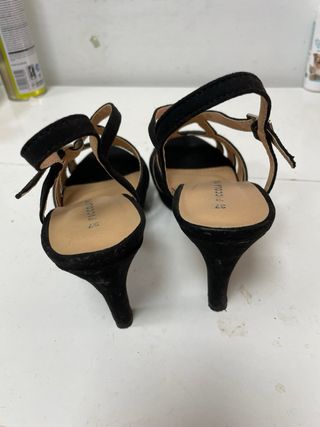 Zapatos de tacón Pitillos azul marino 10€ cada par