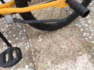 Bici BMX Amarilla