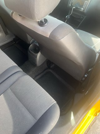 Volkswagen Caddy 2011