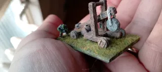Miniatura Orchi con Catapulta