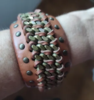 Pulseras Cuero y Metal