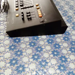 Roland TL-16  +Roland TLC-1