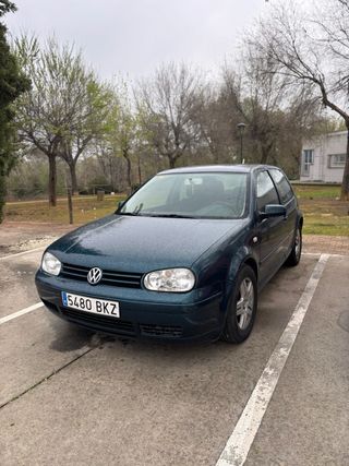 Wolkswagen  Golf 4  2001