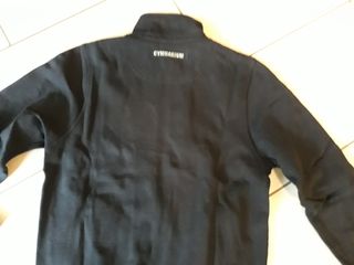 Felpa blu con risvolti grigi