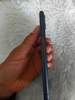 iPhone 11 Negro - Excelente Estado