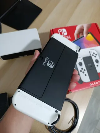 Nintendo switch oled seminueva